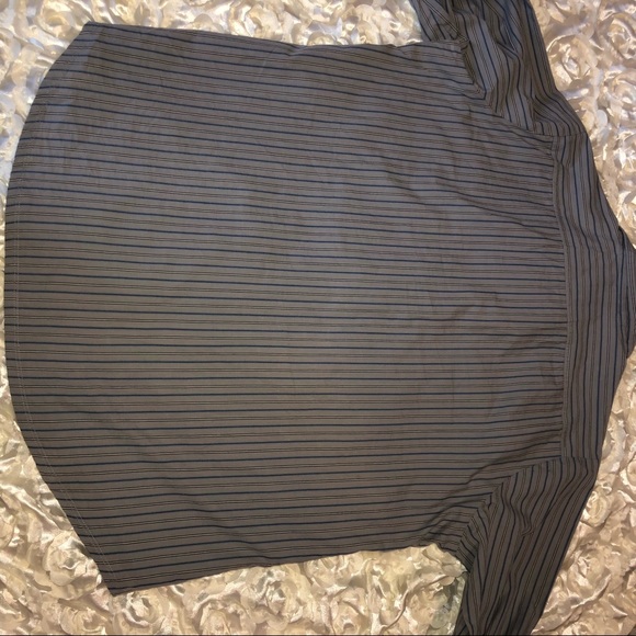 Career button down dress shirt - Picture 2 of 4